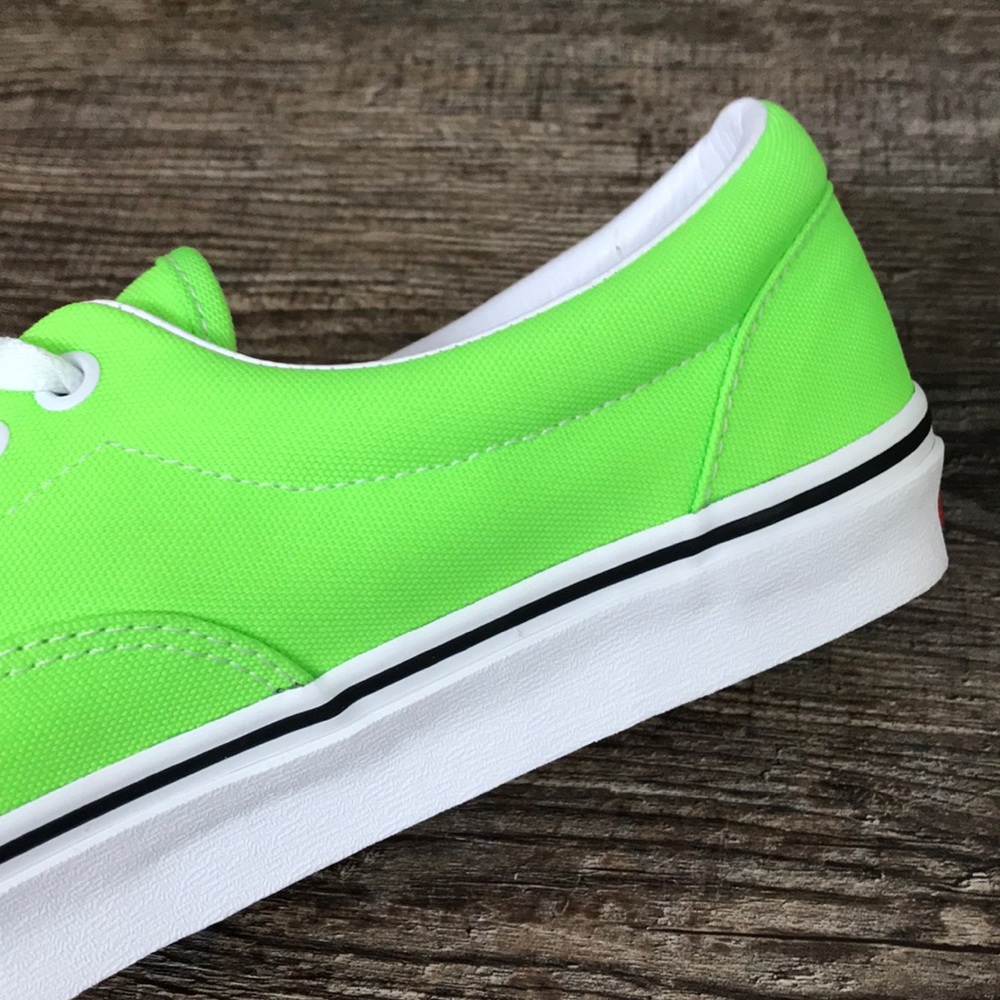 VANS ERA BRAND NEW - Picture 11 of 15